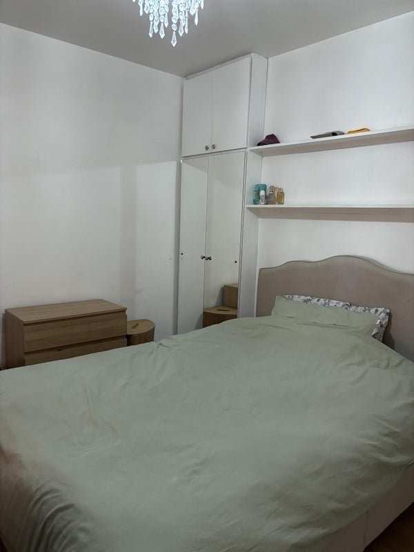 Room Paget Street in Greater London