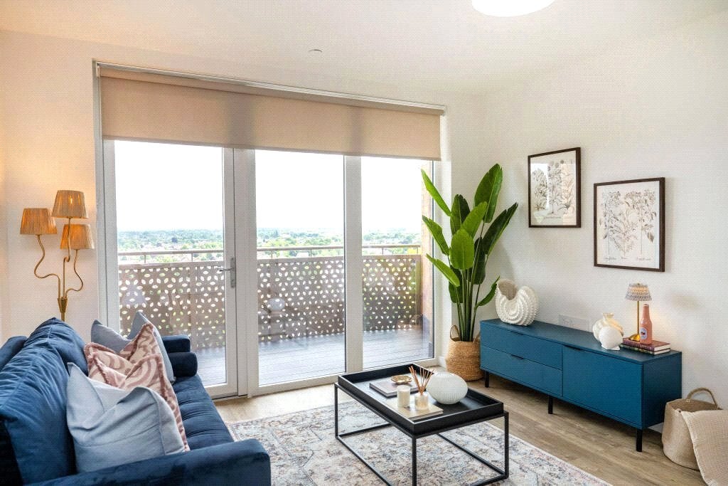 Flat Elmsleigh Road in Borough of Spelthorne