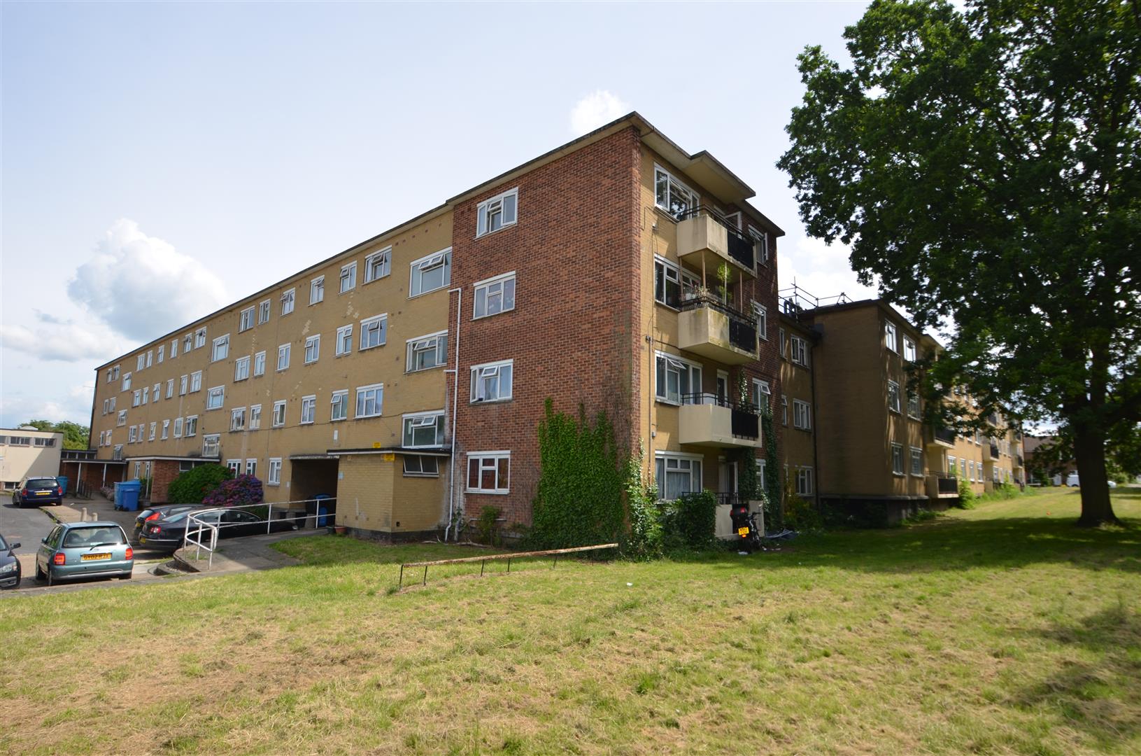 Flat Mawbray Road in Harlow