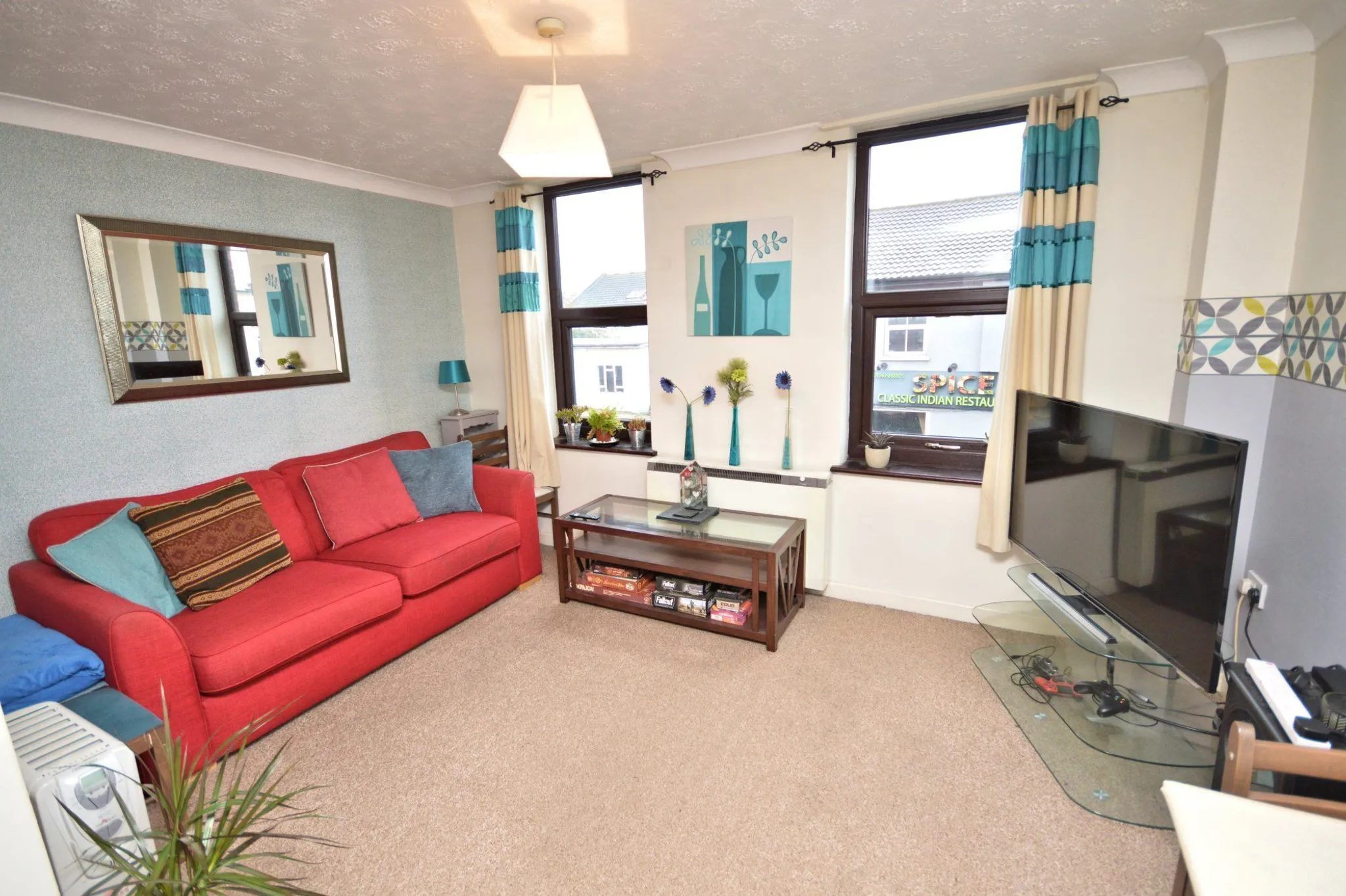 Flat Wellington Road in Breckland District
