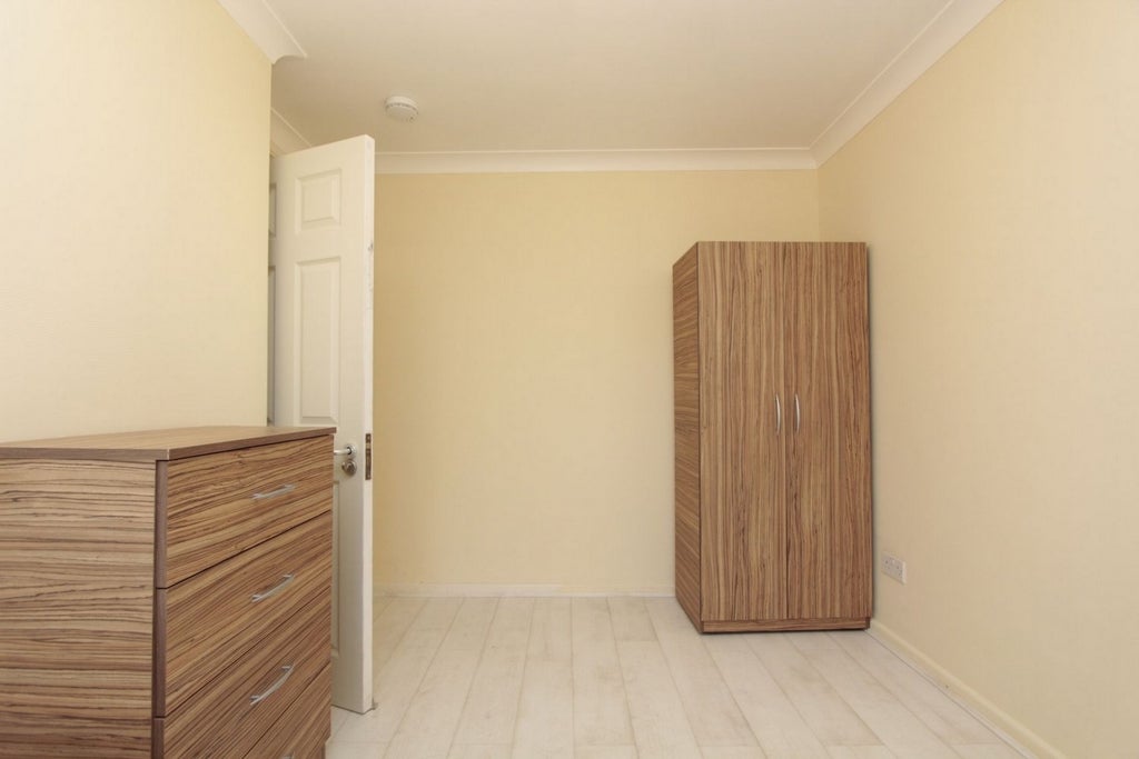 Room Globe Road in Greater London