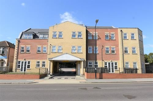 Flat Billet Lane in Greater London