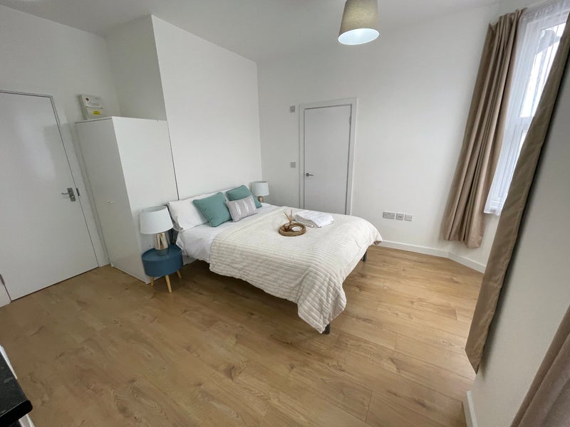Room Lechmere Road in Greater London