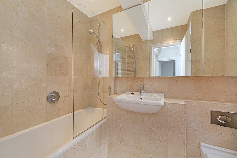 Flat Pembridge Villas in Greater London