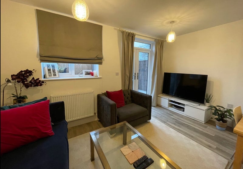 Room Isambard Close in Royal Leamington Spa
