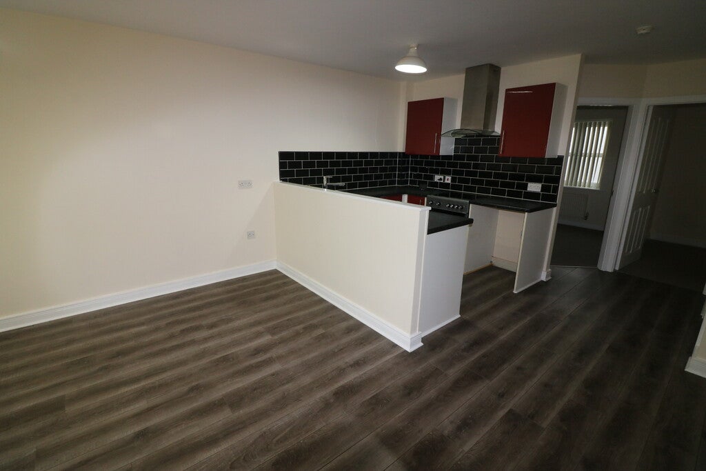 Flat Sanderson Close in Hull