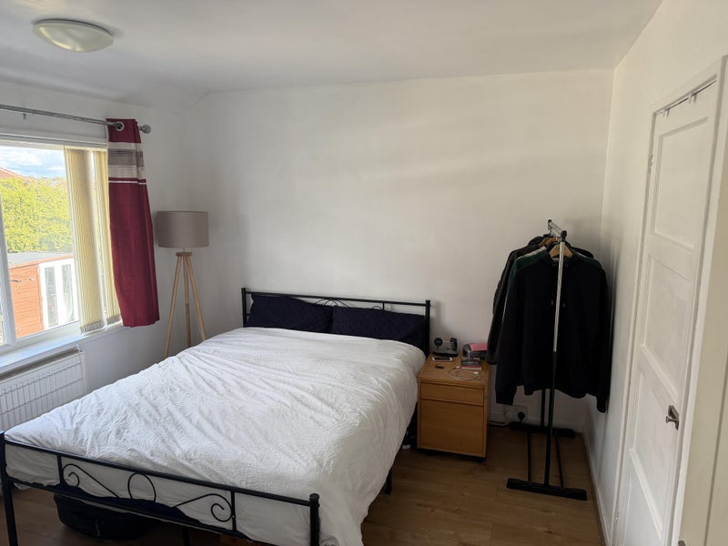 Room Ravenglass Crescent in Bristol