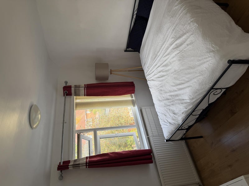Room Ravenglass Crescent in Bristol