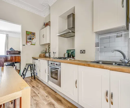 Flat Cambridge Street in City of Westminster