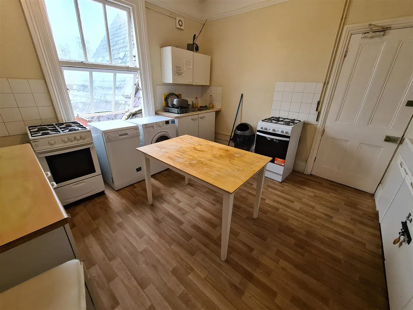 Room Whitehall Road in Rugby
