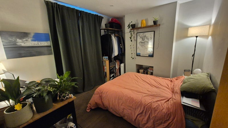 Room Tuskar Street in Greater London