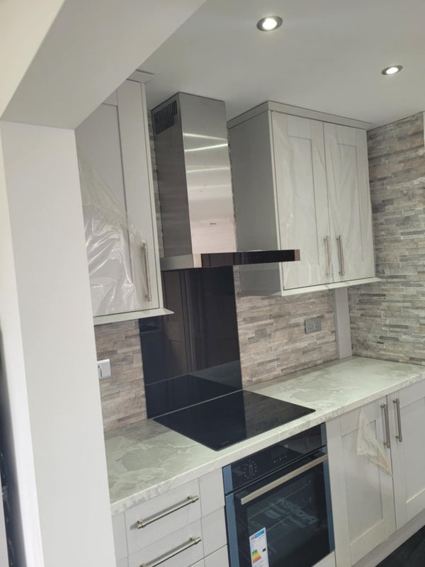 Room Leybourne Road in Rotherham