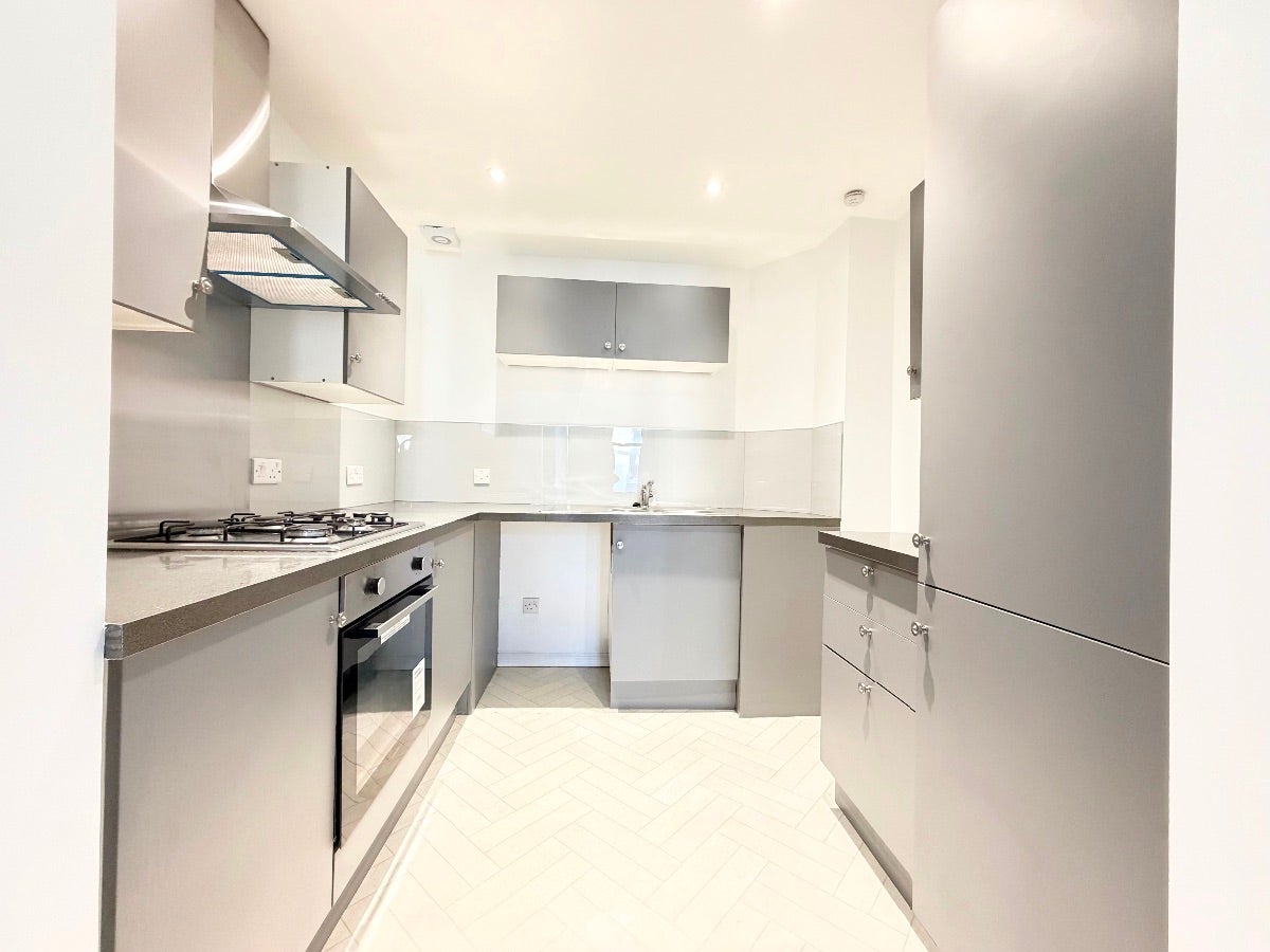 Flat Charlotte Place in Paisley