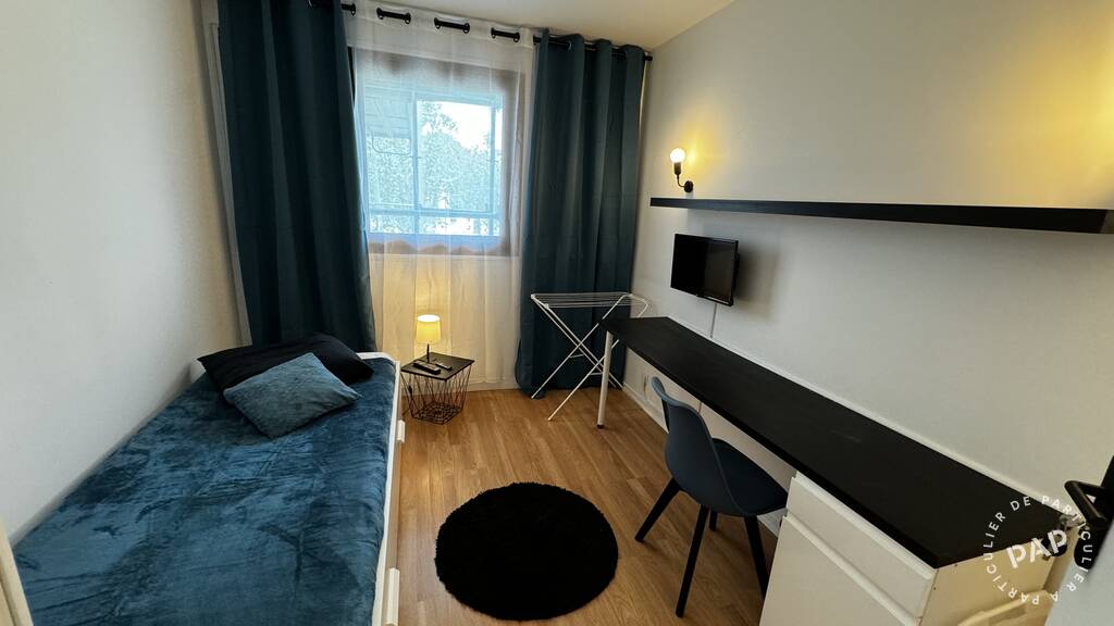 Room Rue Père André Jarlan in Évry