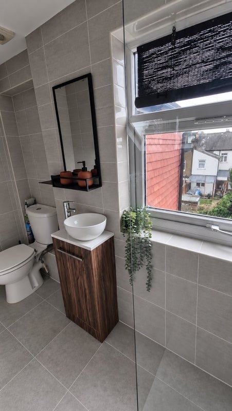 Room Morley Road in Greater London