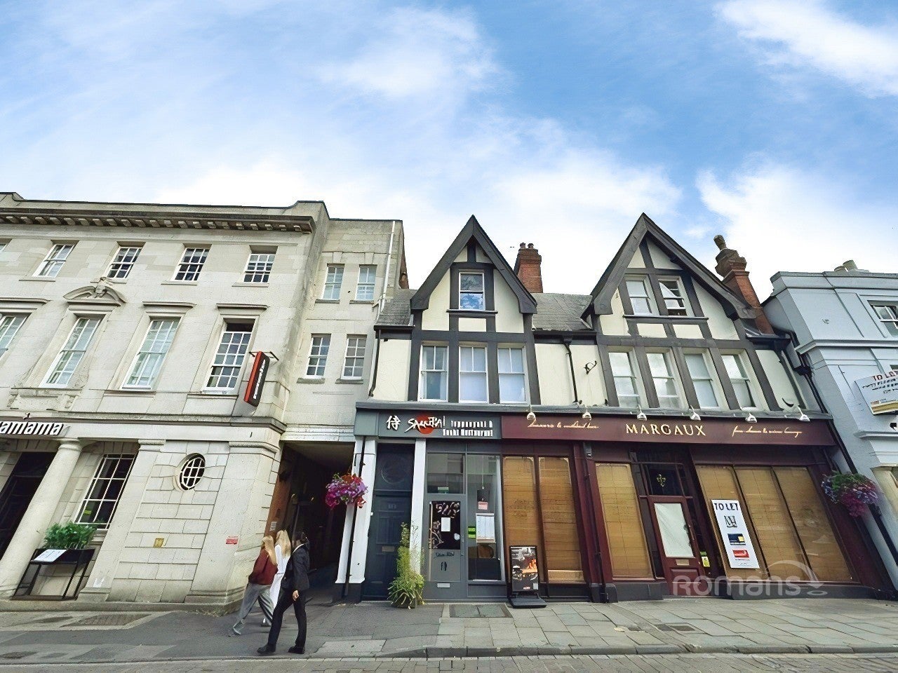 Flat Jewry Street in Winchester