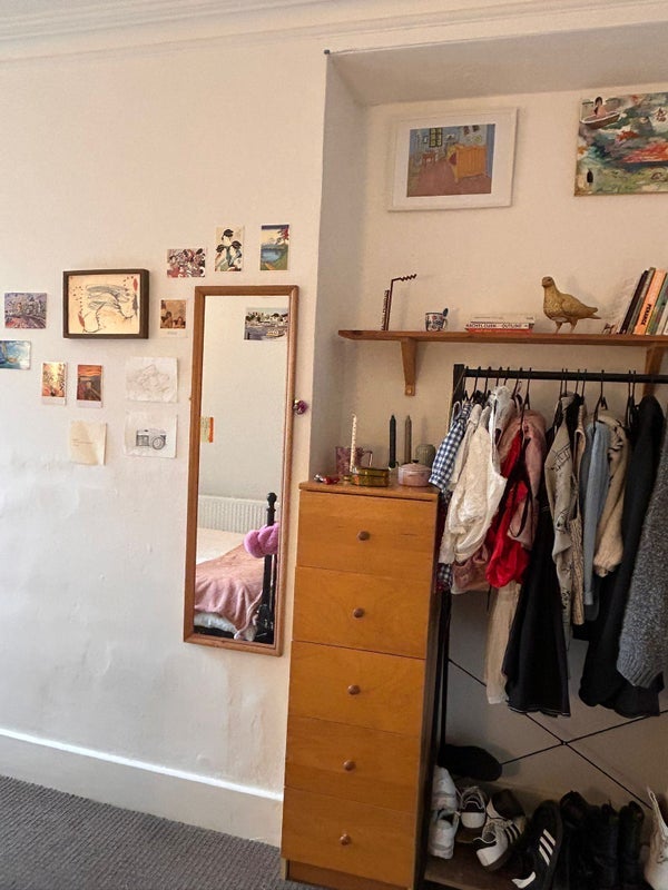 Room Chessel Street in Bristol