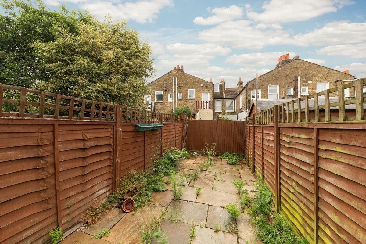 Flat College Road in Greater London