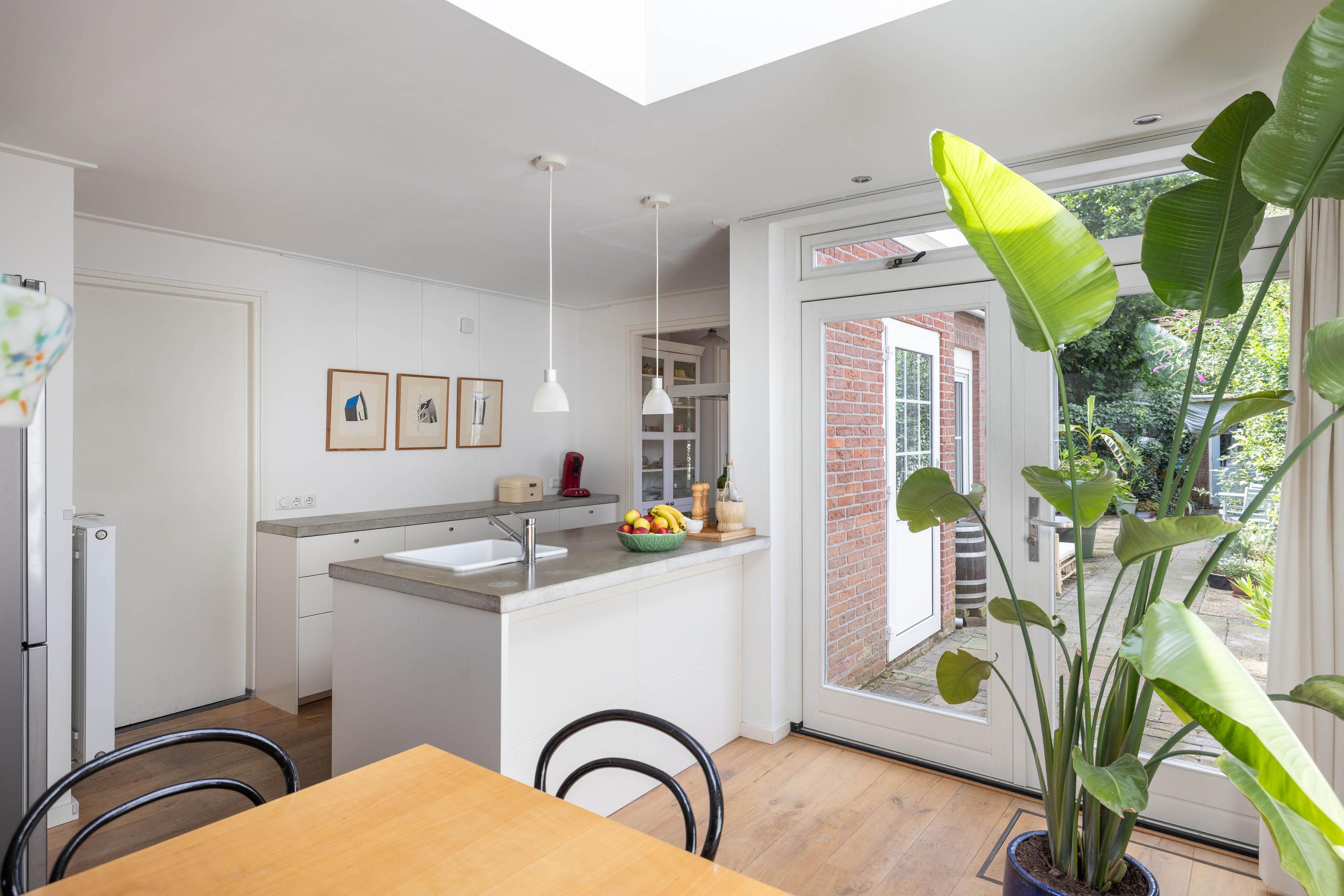 Hoekwoning te koop: 't Onland 12, Hengelo