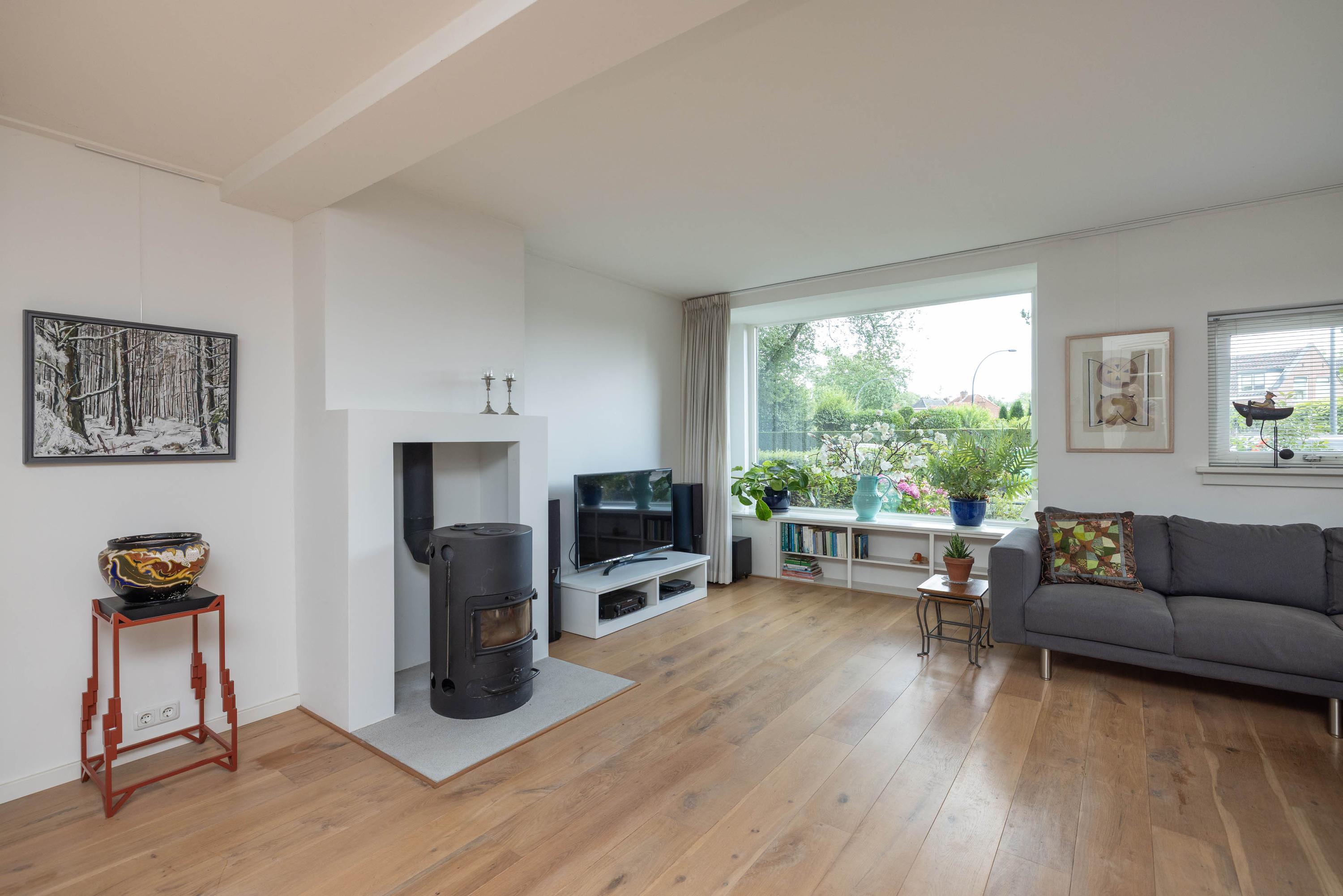 Hoekwoning te koop: 't Onland 12, Hengelo
