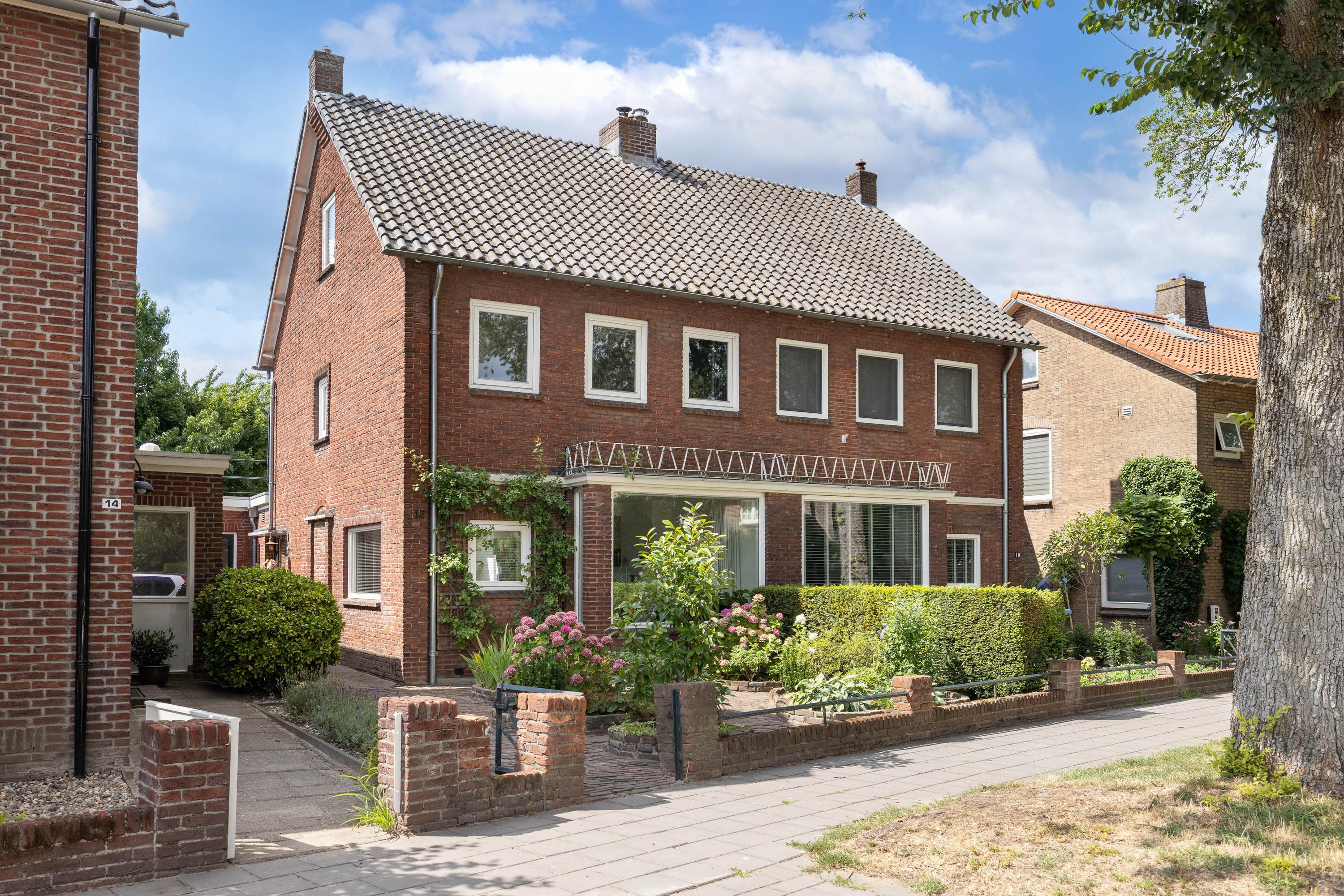 Huis 't Onland 12 in Hengelo