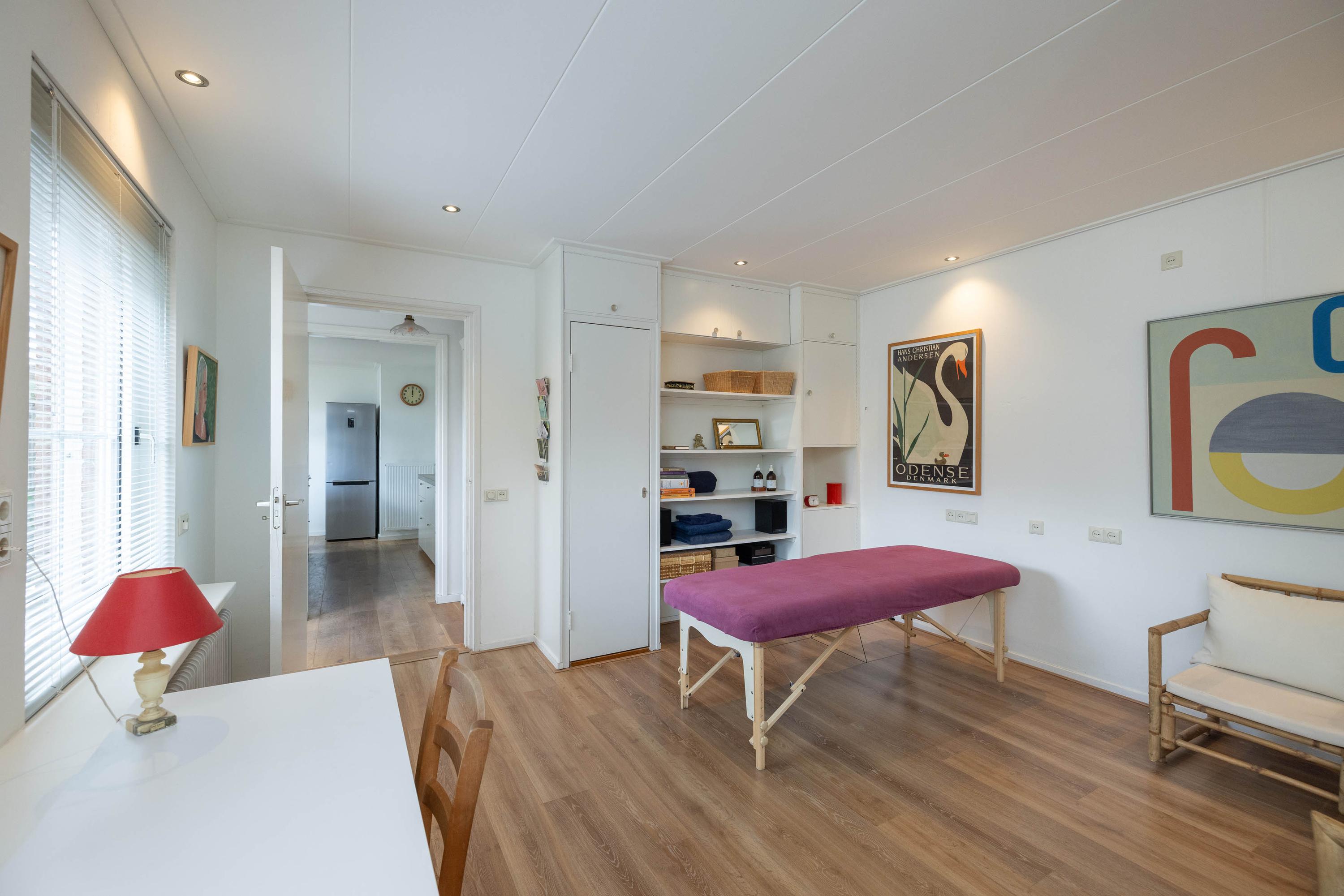 Hoekwoning te koop: 't Onland 12, Hengelo