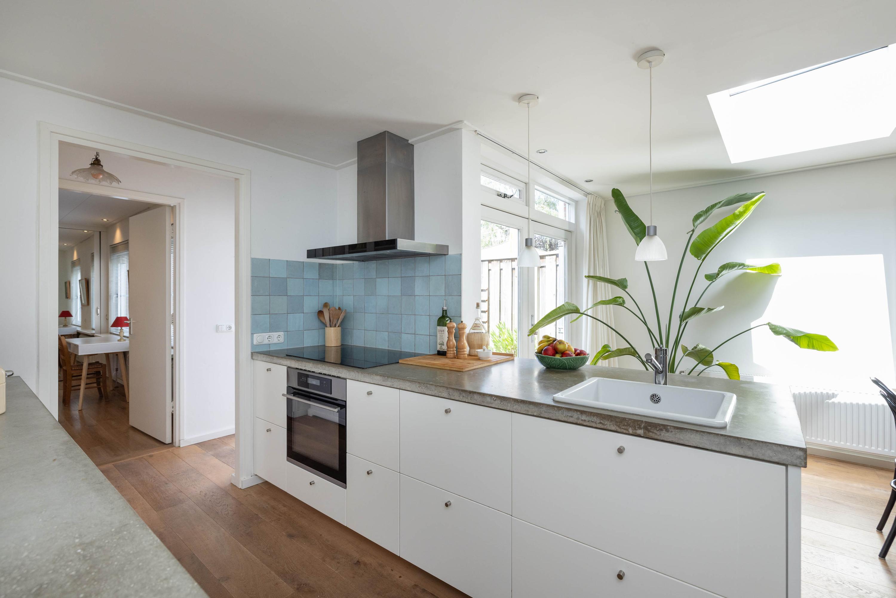 Hoekwoning te koop: 't Onland 12, Hengelo