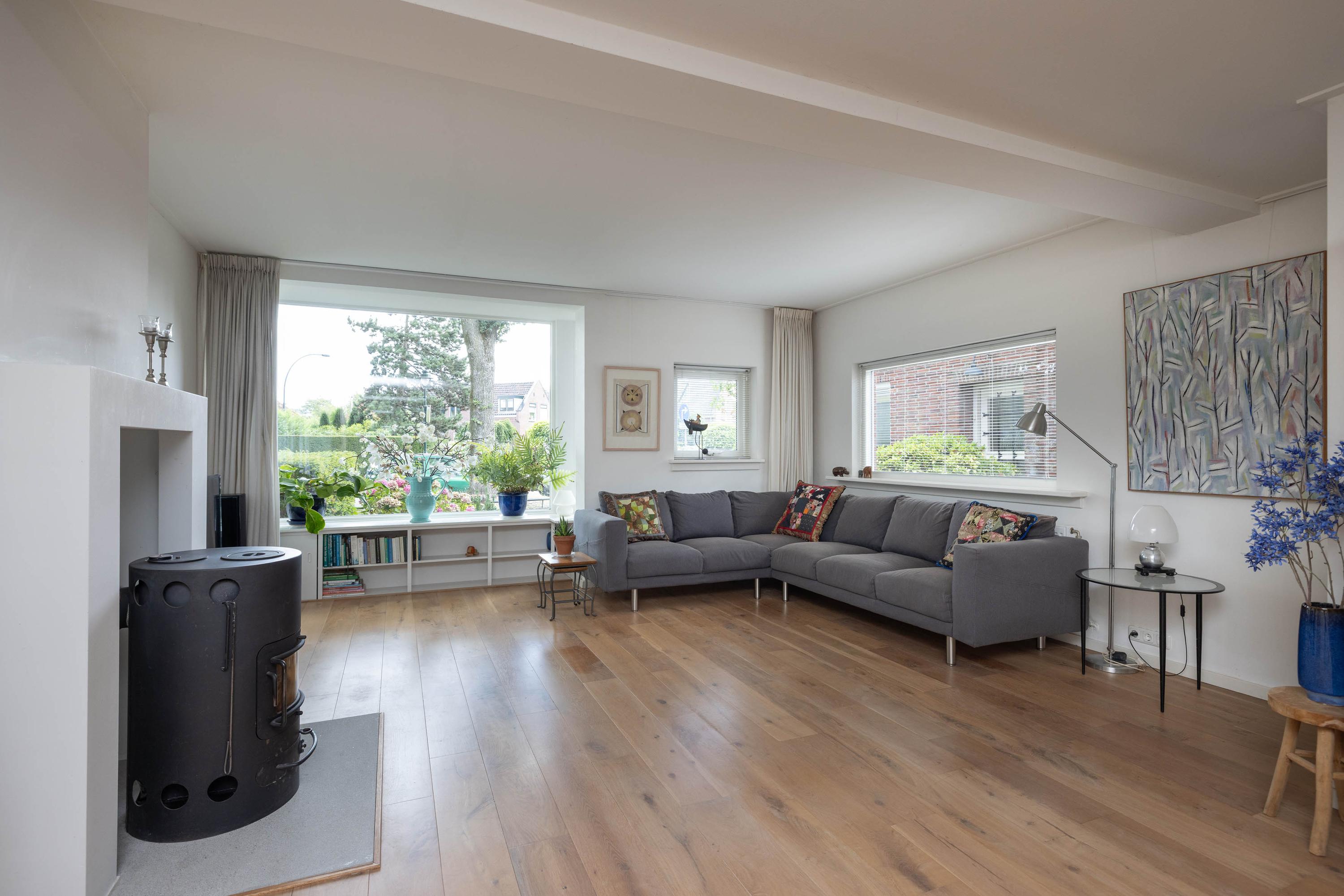 Hoekwoning te koop: 't Onland 12, Hengelo