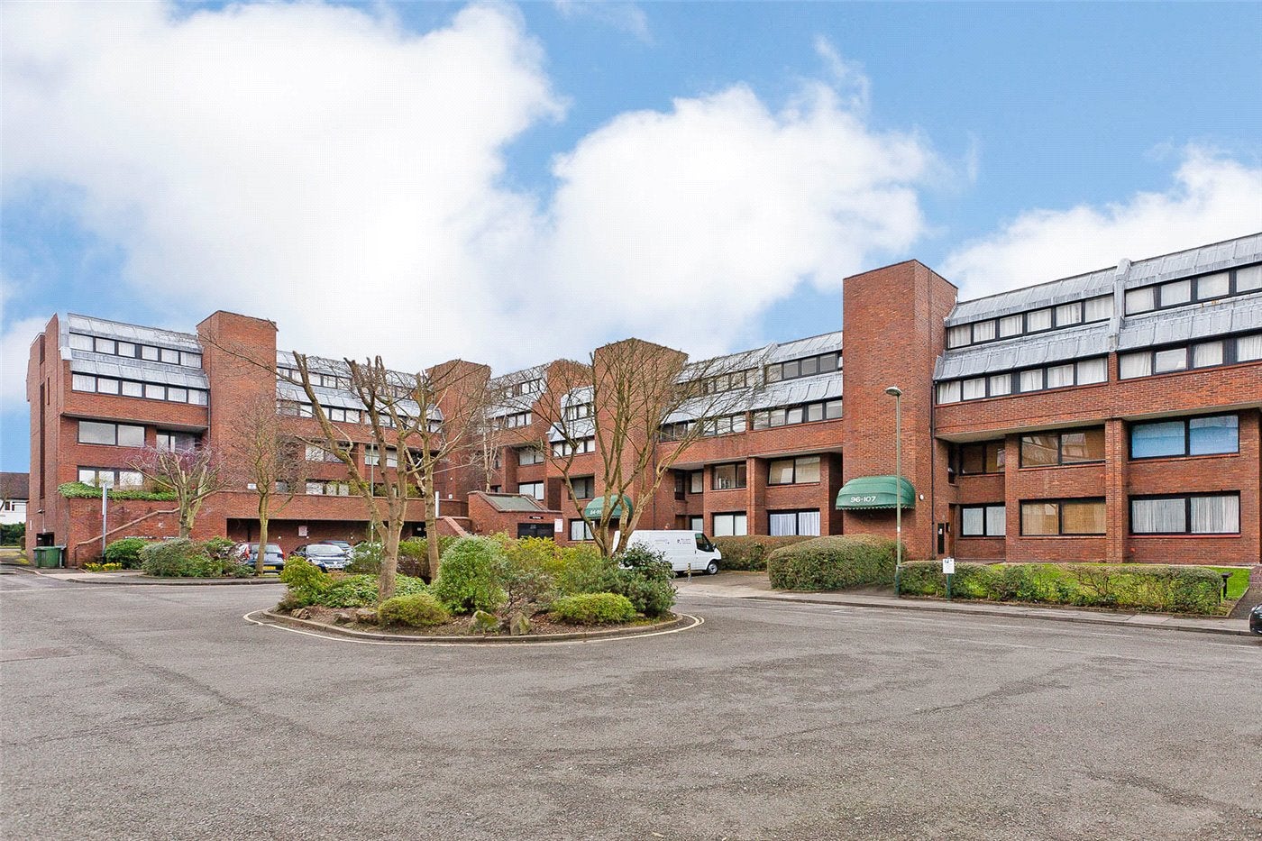 Flat Britten Close in Greater London