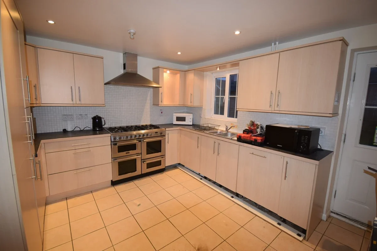 Room Dragon Road in Welwyn Hatfield
