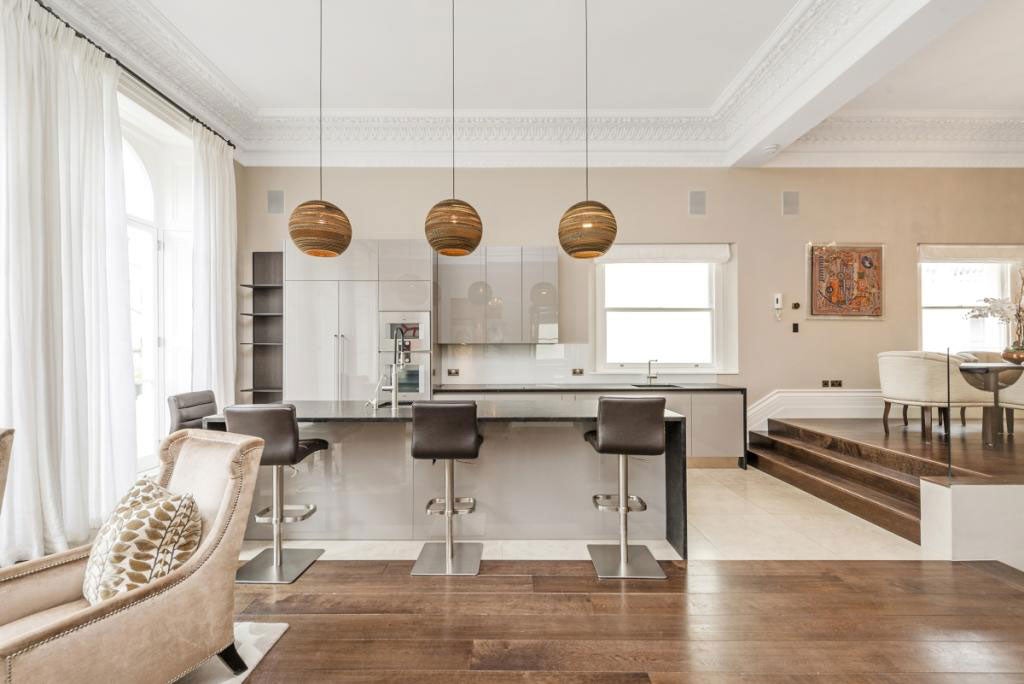 Flat Streatham High Road in Greater London