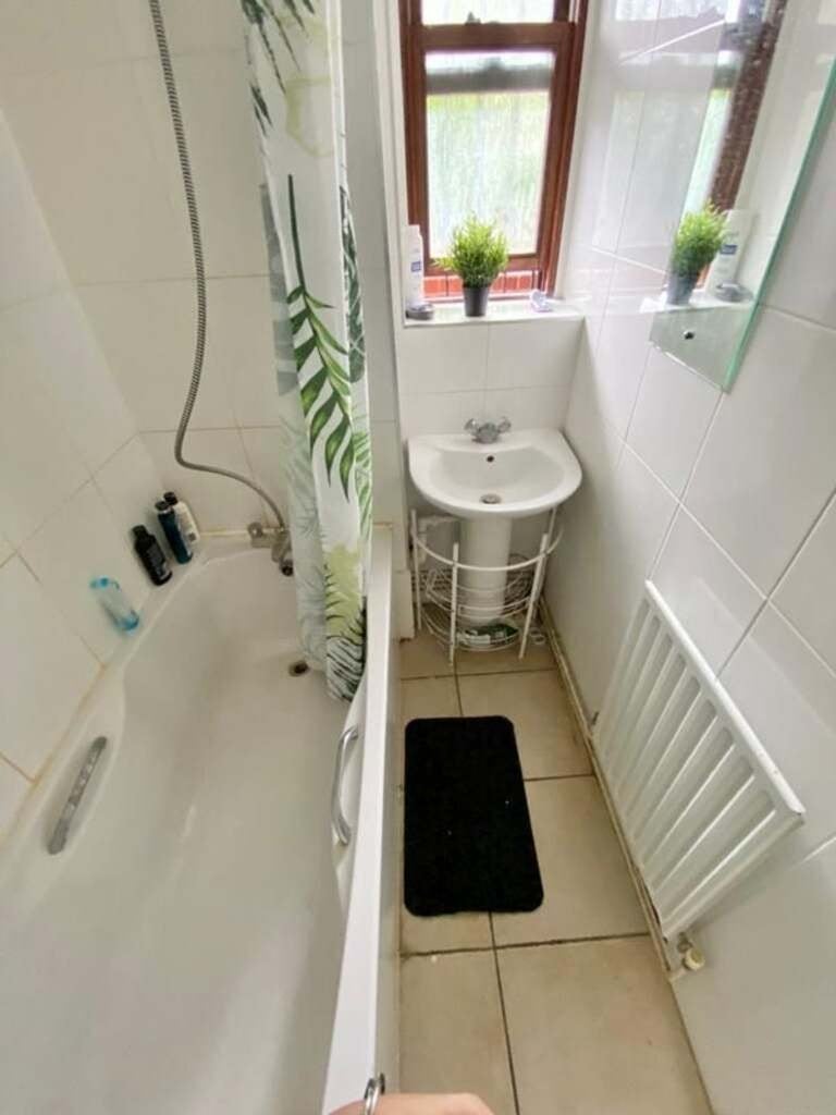 Room Kennington Oval in Greater London