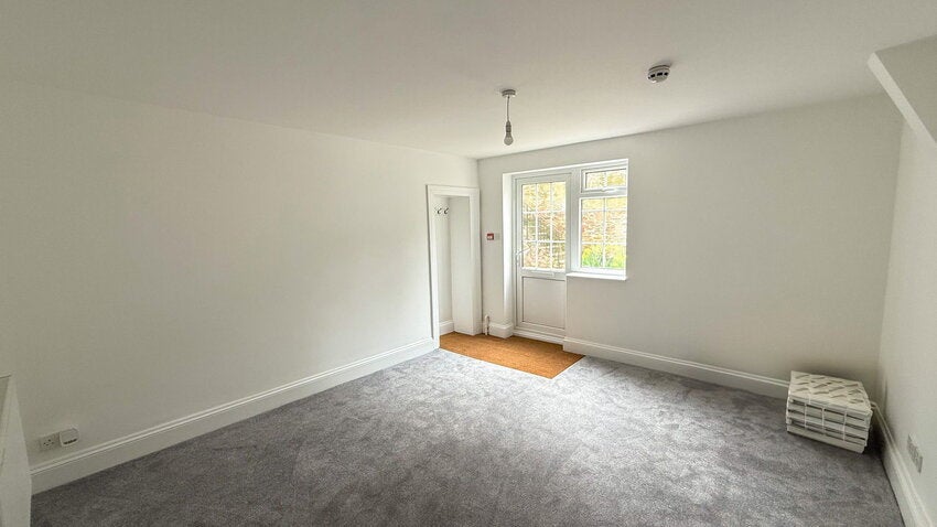 Flat Higher Woodfield Road in Torquay