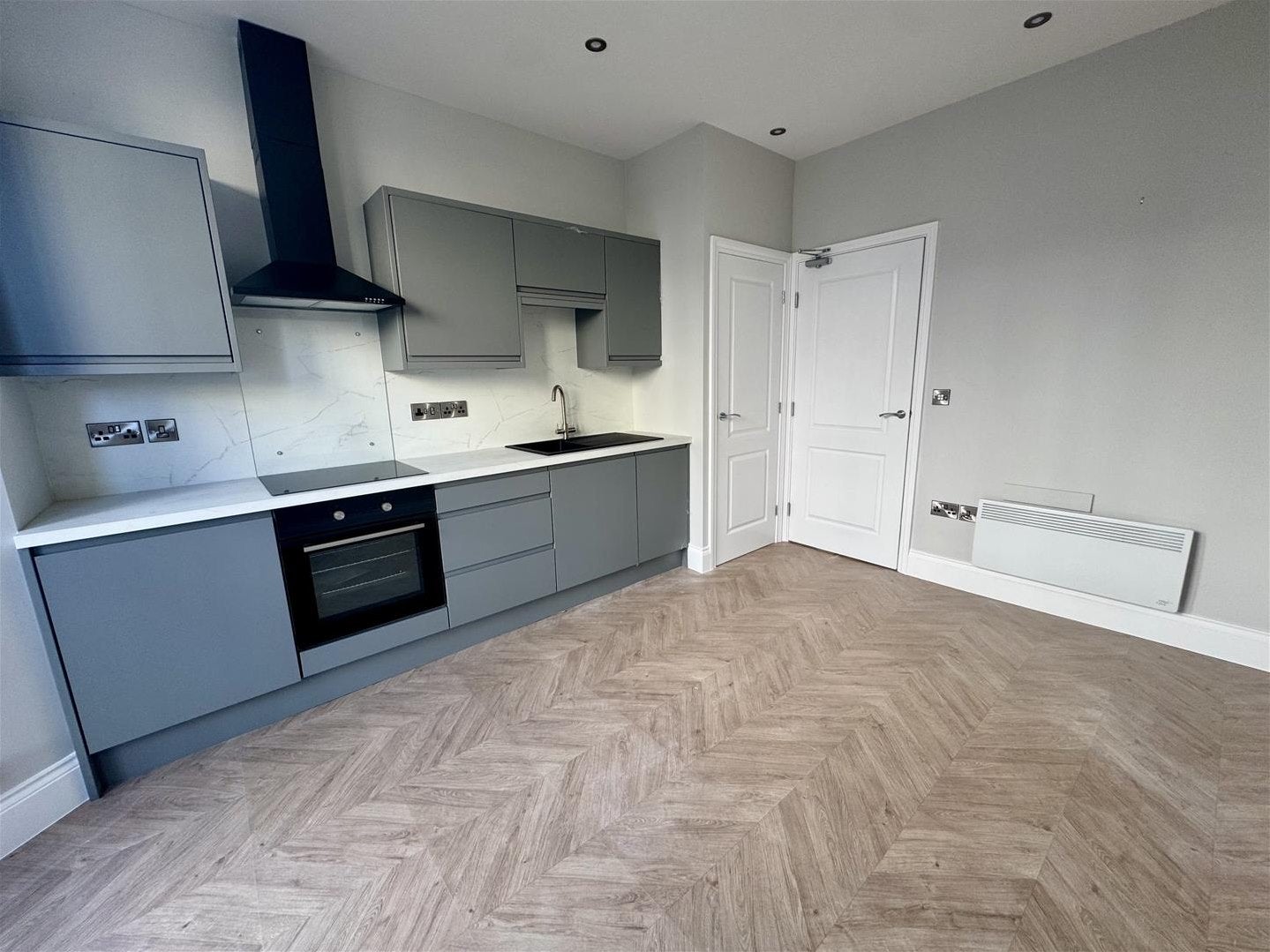 Flat Albemarle Crescent in Scarborough