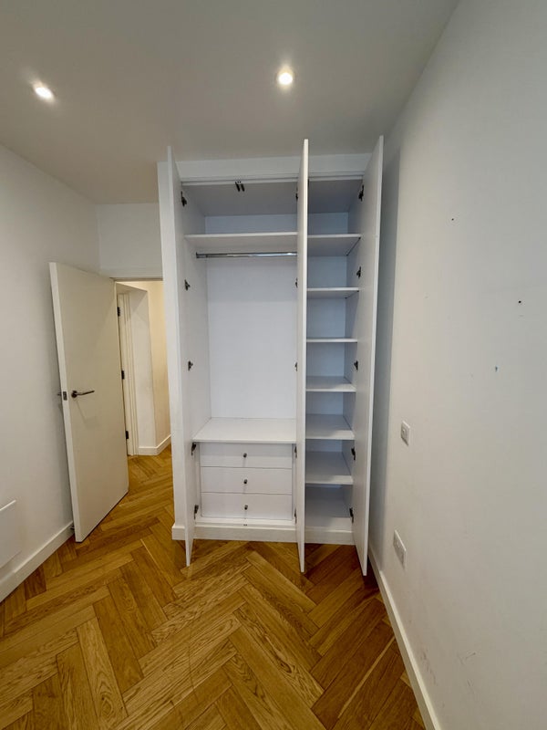 Room Cochrane Street in City of Westminster