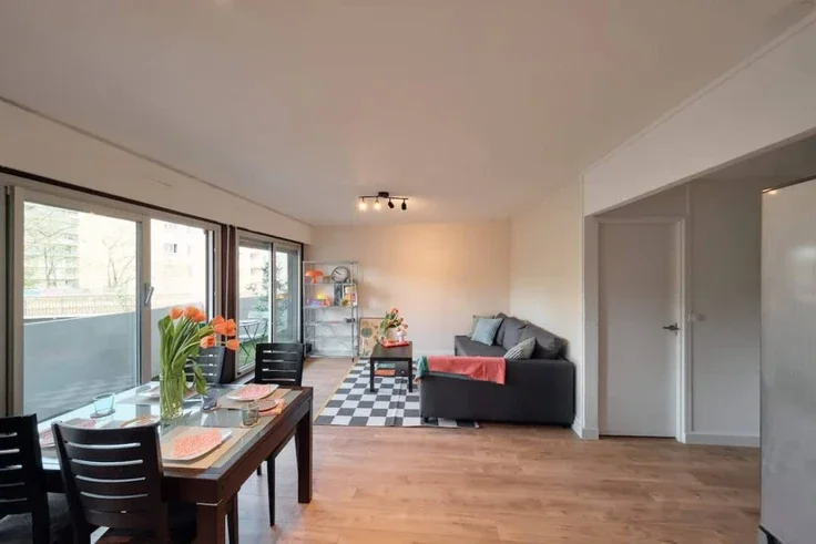 Flat Rue du Hameau in Paris