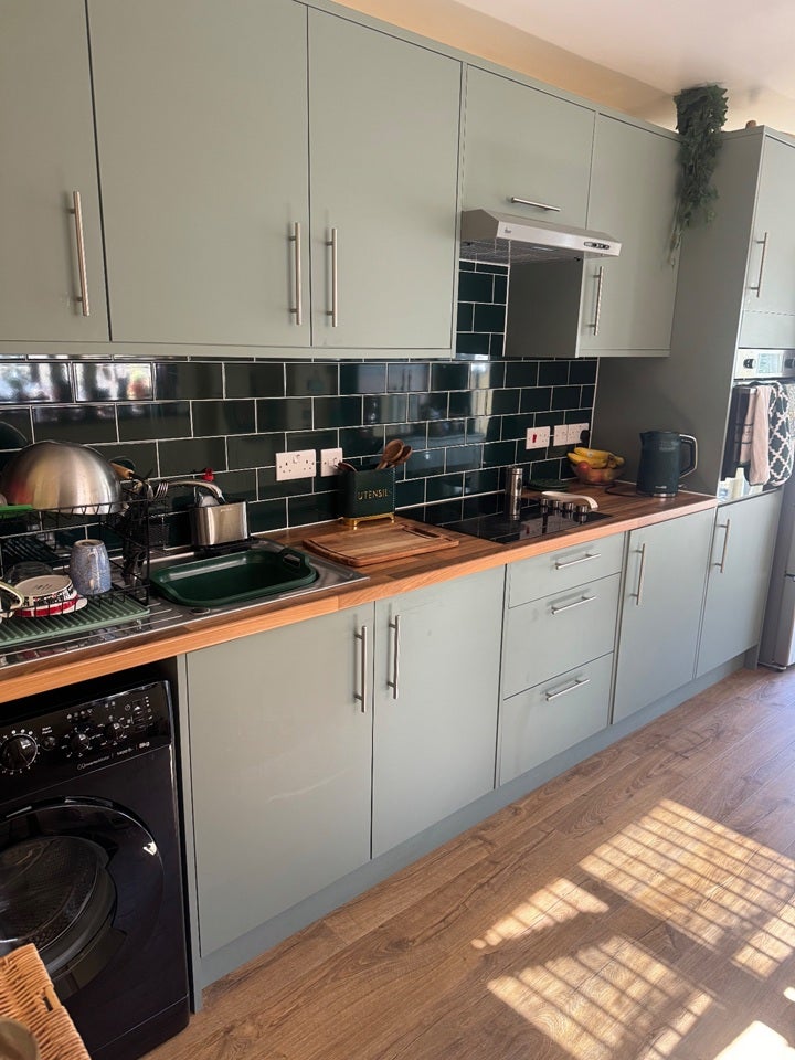 Room Marion Road in Greater London