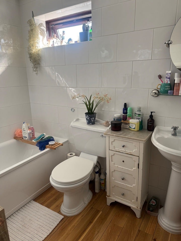 Room Marion Road in Greater London