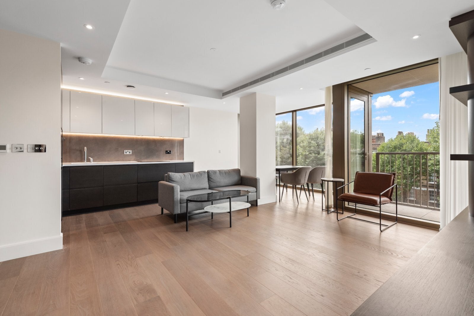 Flat Warwick Lane in Greater London