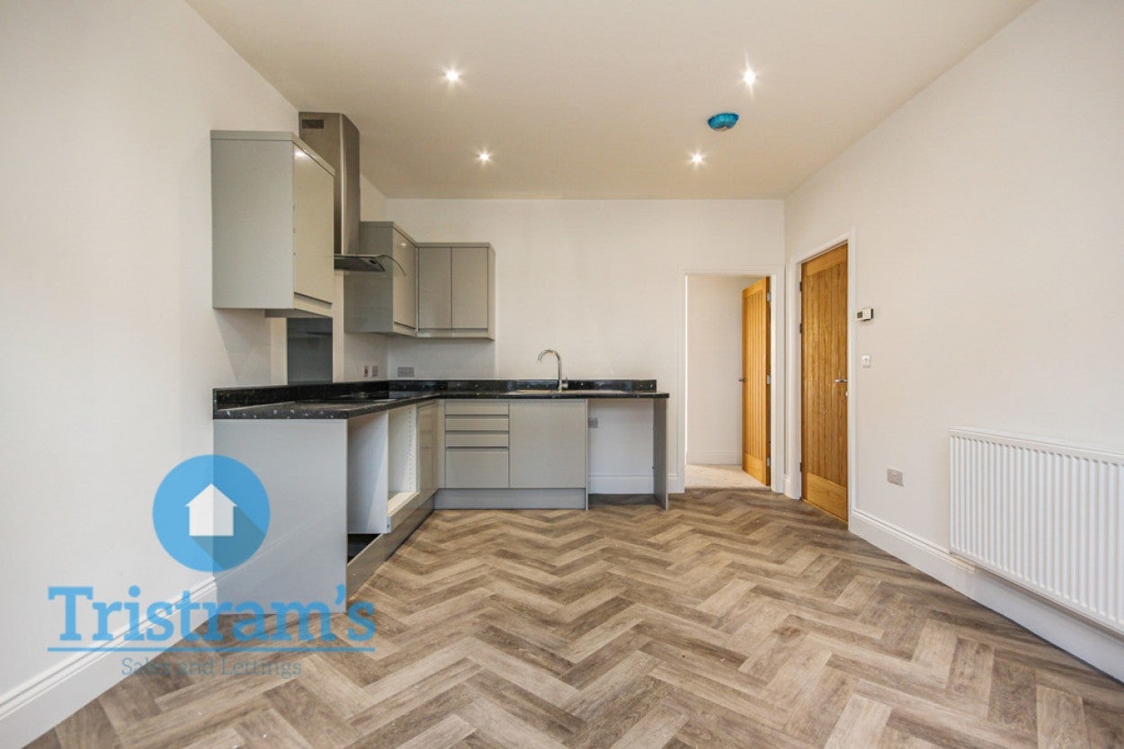 Flat Waverley Avenue in Nottingham