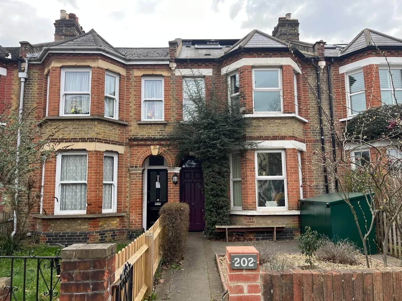 House Gipsy Road in Greater London
