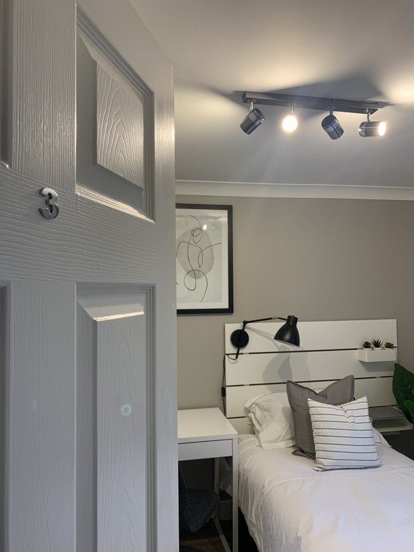 Room St Peters Lane in Metropolitan Borough of Solihull