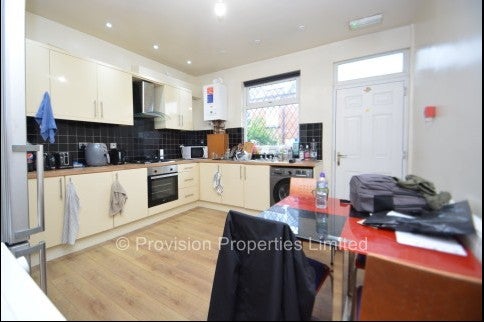 House Hessle Mount in Leeds