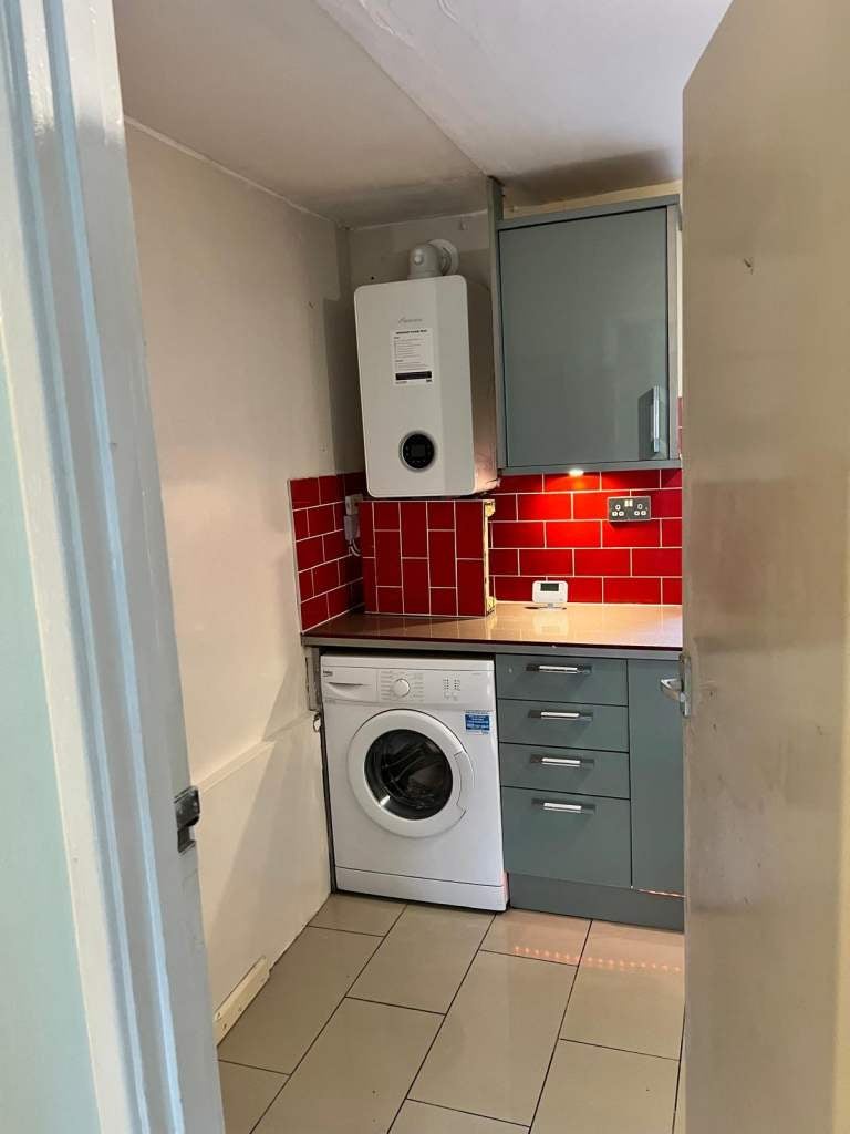 Flat Shackleton Place in Milton Keynes