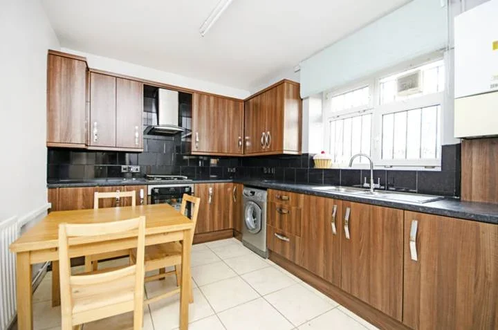 Flat Homerton Road in Greater London