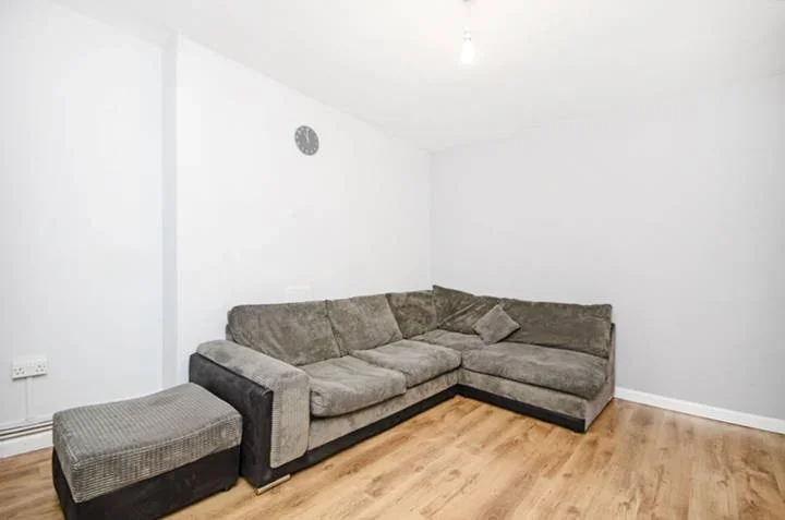 Flat Homerton Road in Greater London
