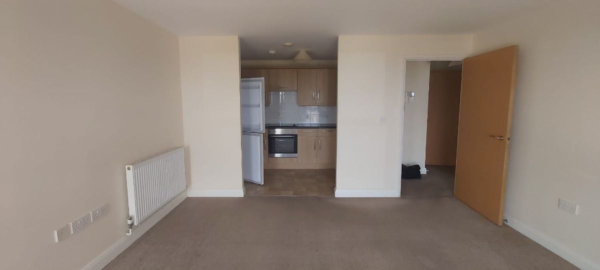 Flat London Road in Greater London