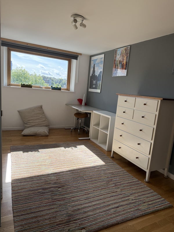 Room Coldharbour Lane in Greater London
