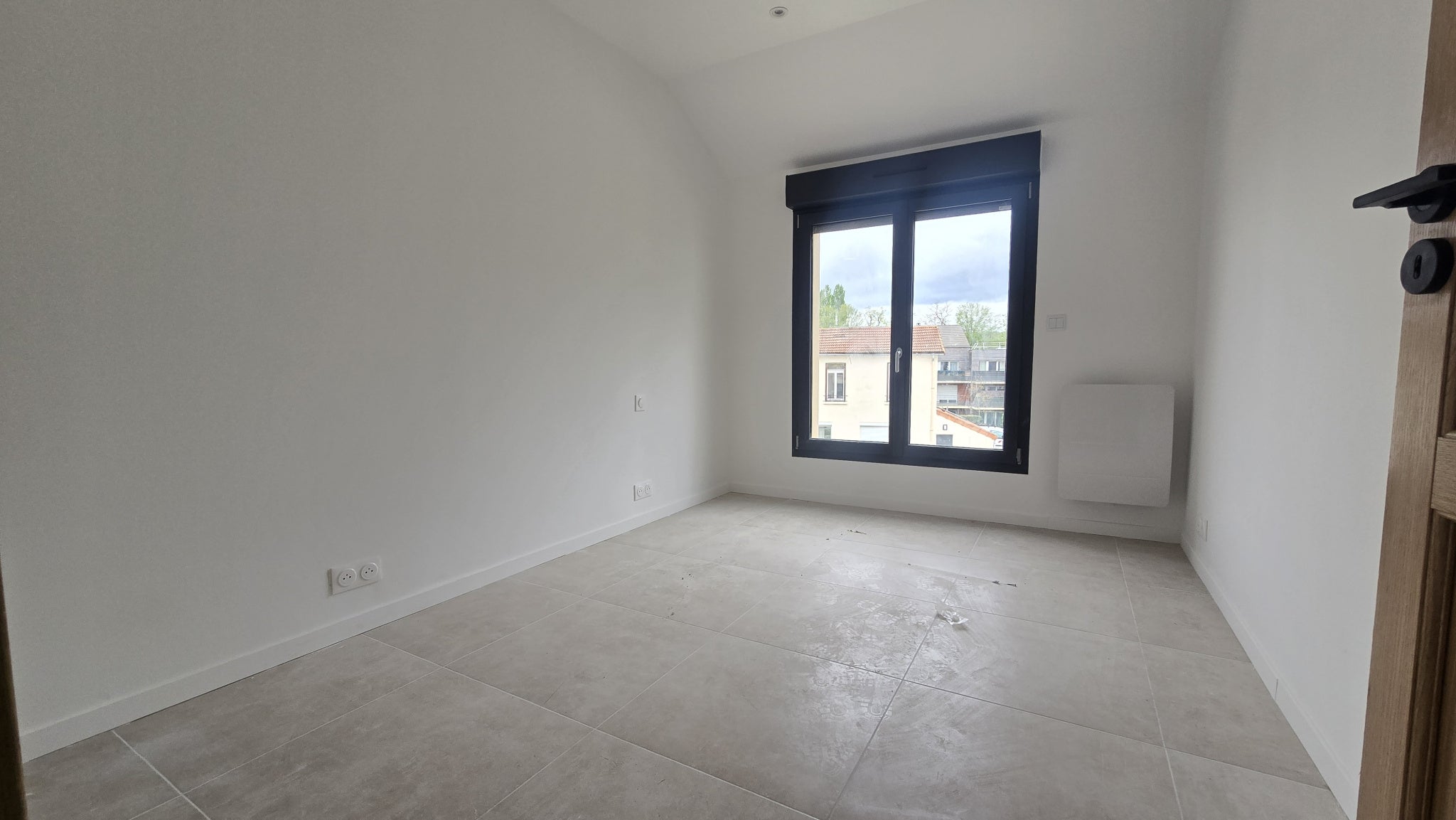 Flat Rue du Général Leclerc in Forges-les-Bains