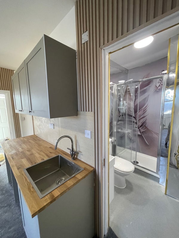 Room Uxbridge Road in Greater London